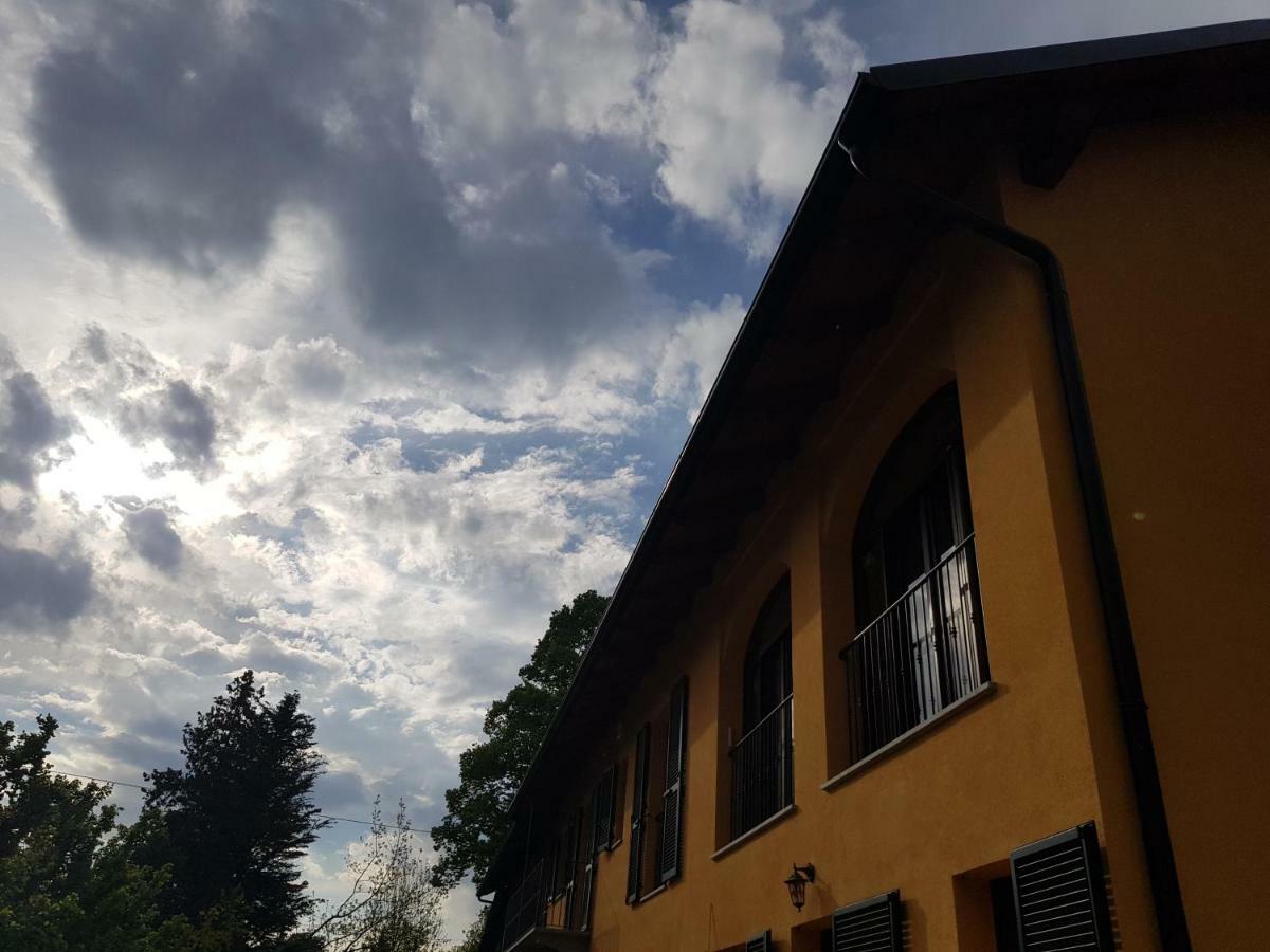 Hostal Cascina Ghitin Relais Asti Exterior foto